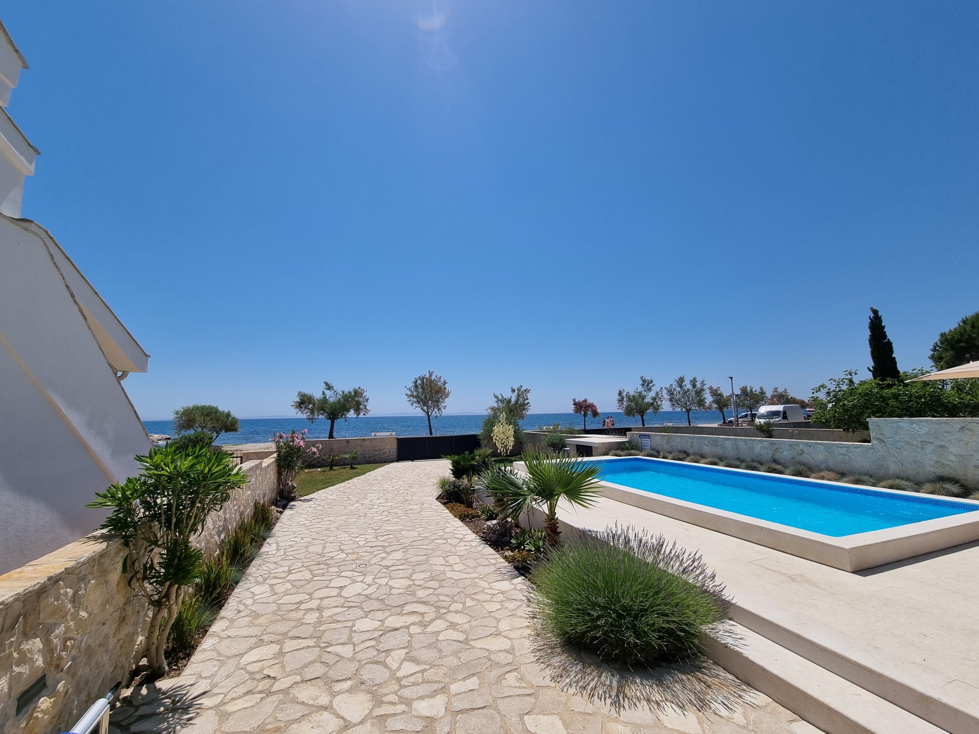 Villa Nataly Vir