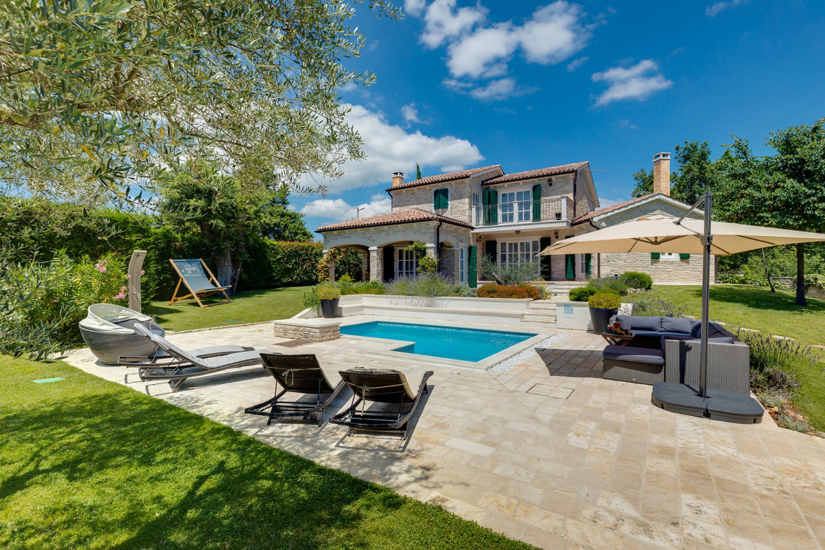 Villa Experience
