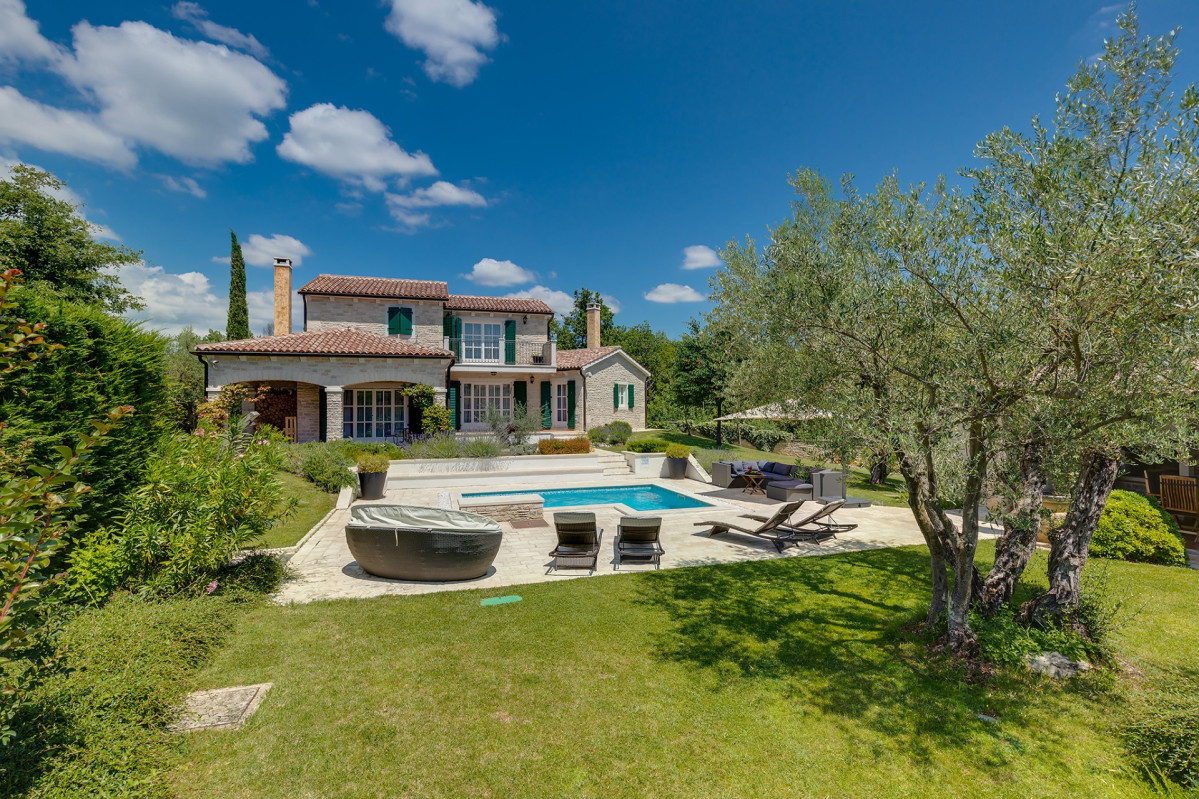 Villa Experience