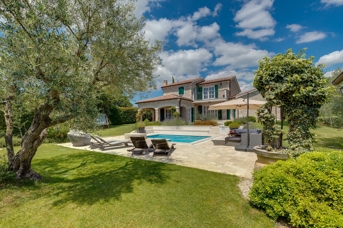 Villa Experience