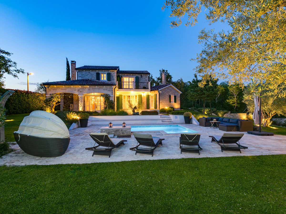 Villa Experience