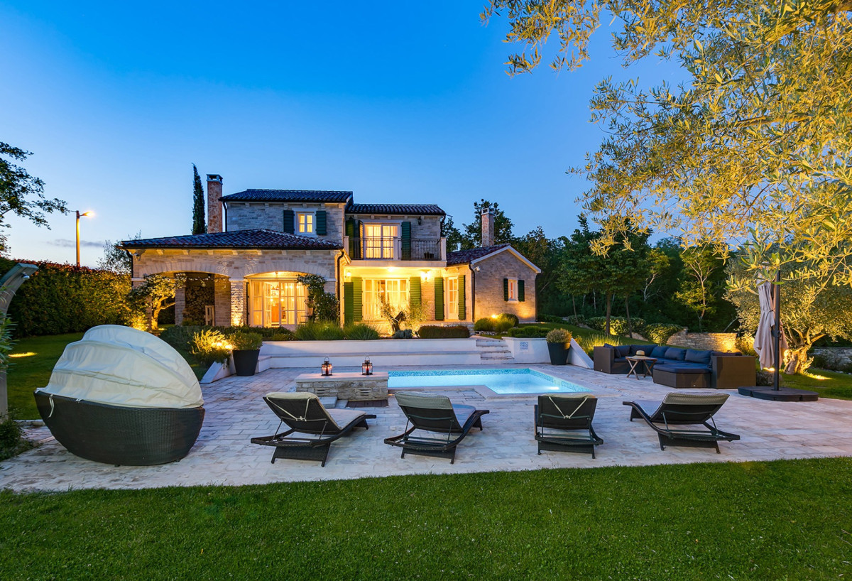 Villa Experience