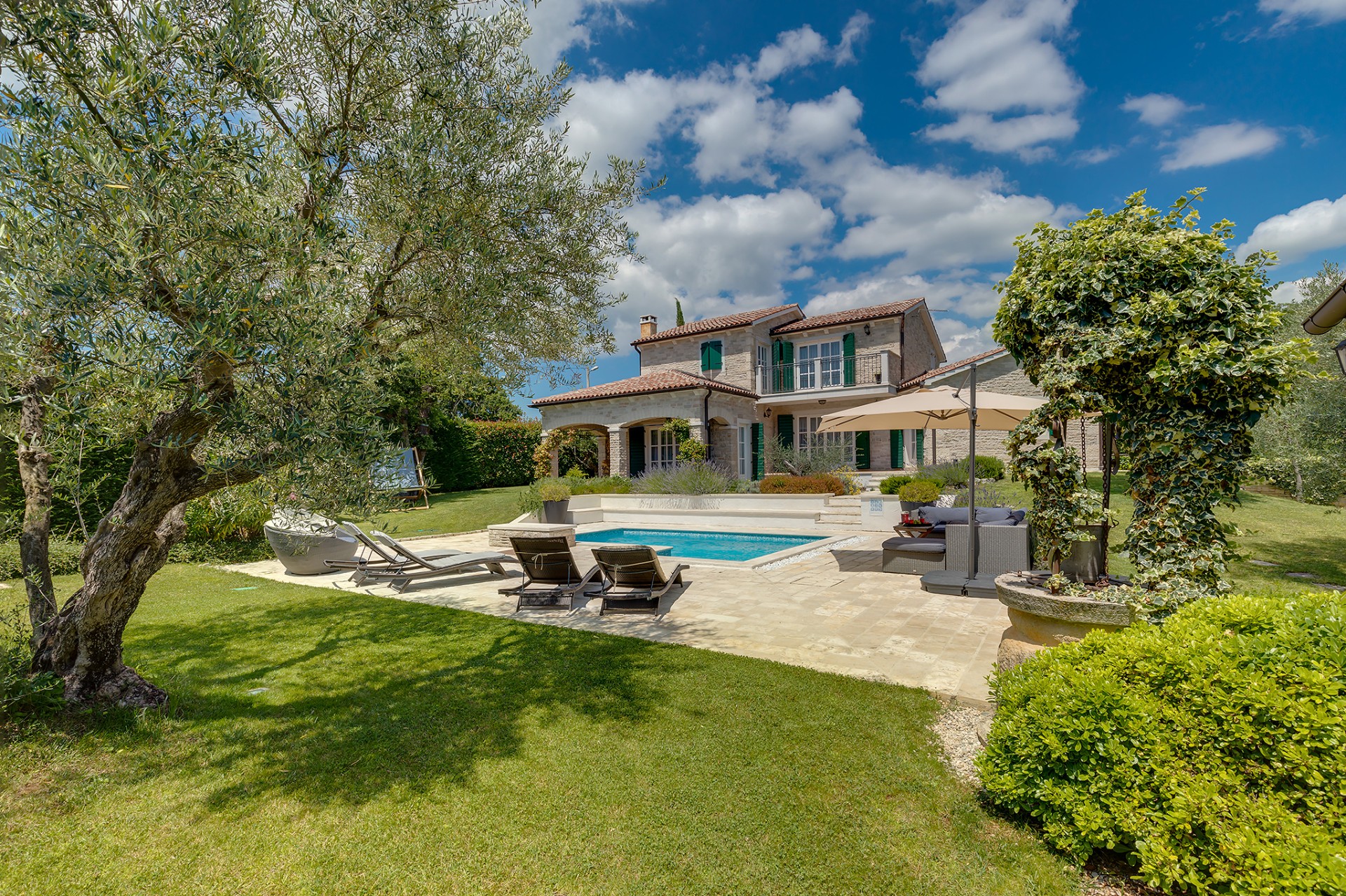 Villa Experience