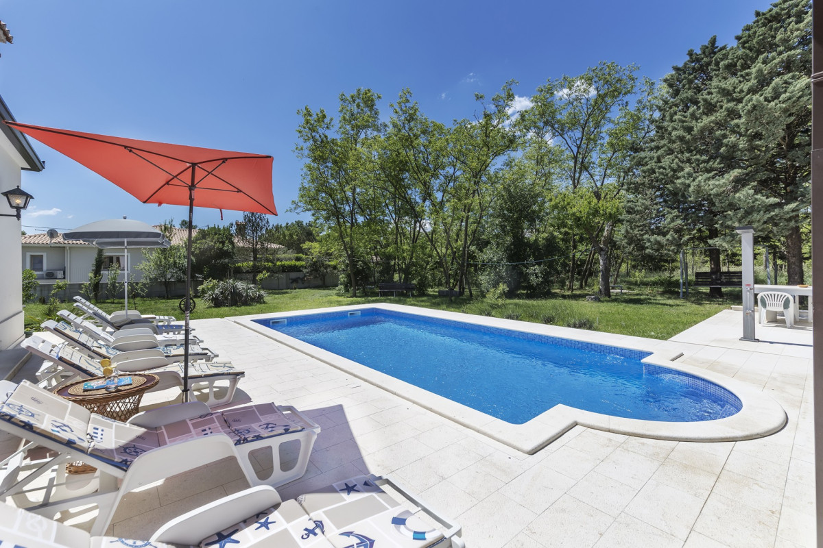 Villa Ana