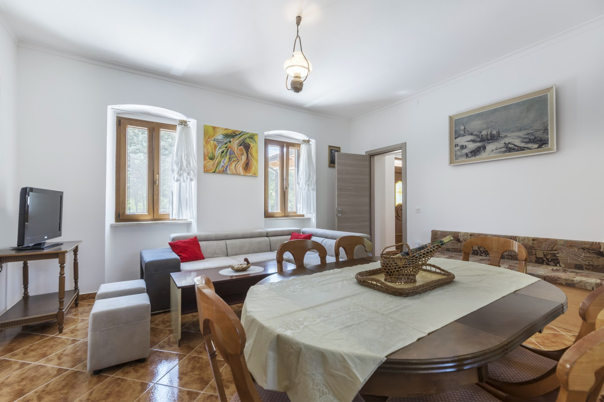 Villa Ana
