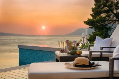 Wunderschöner Sonnenuntergang von Ihrer Terrasse in Makarska