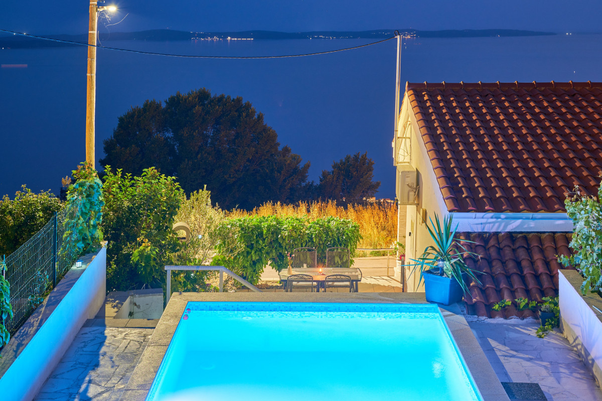 Villa Rose by ST