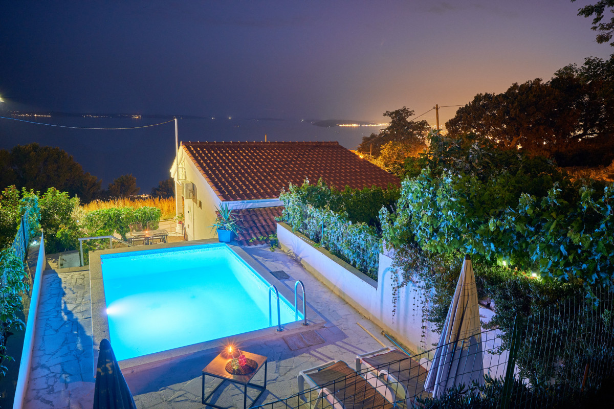 Villa Rose by ST