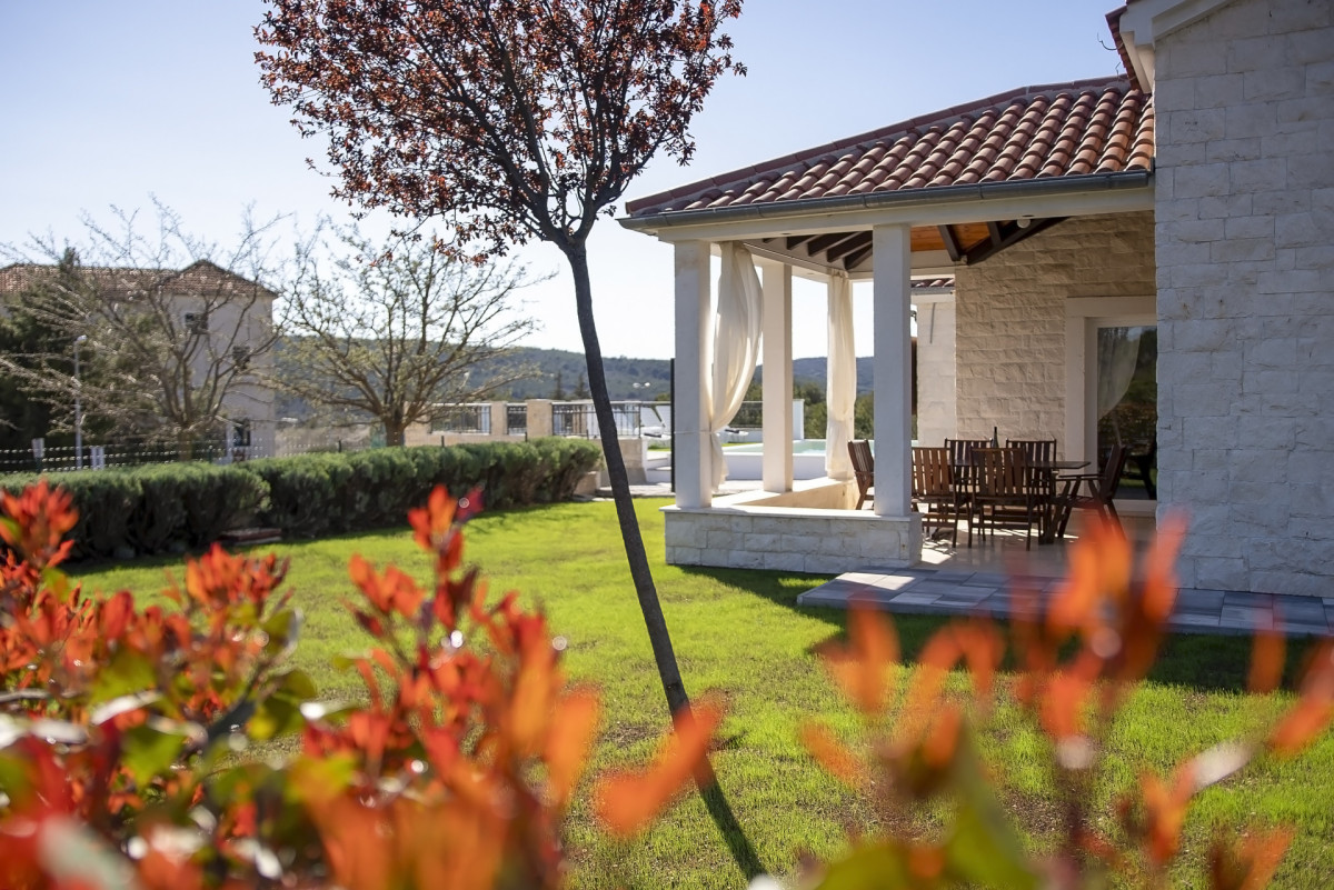 Villa Whitestone