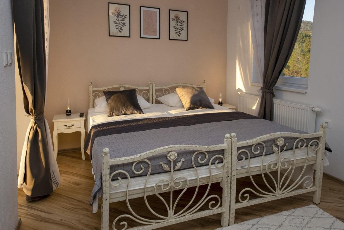 Villa Whitestone