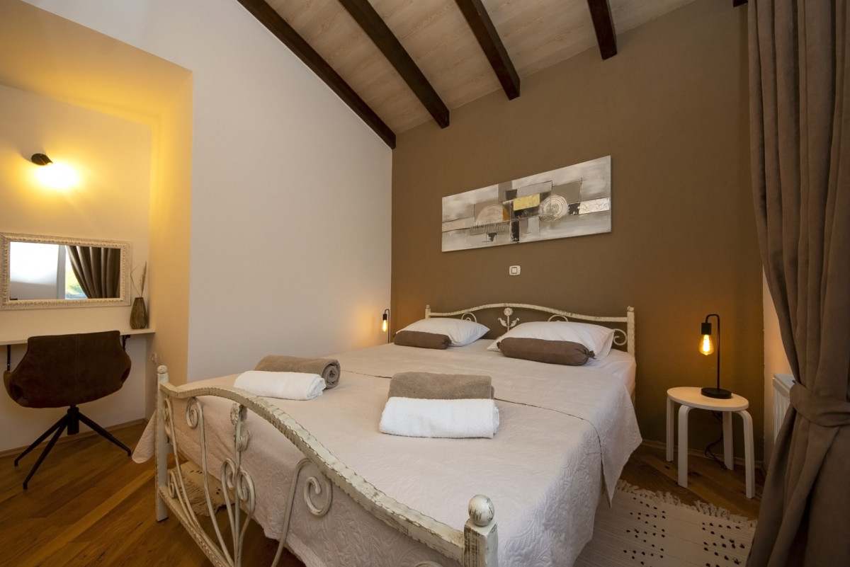 Villa Whitestone