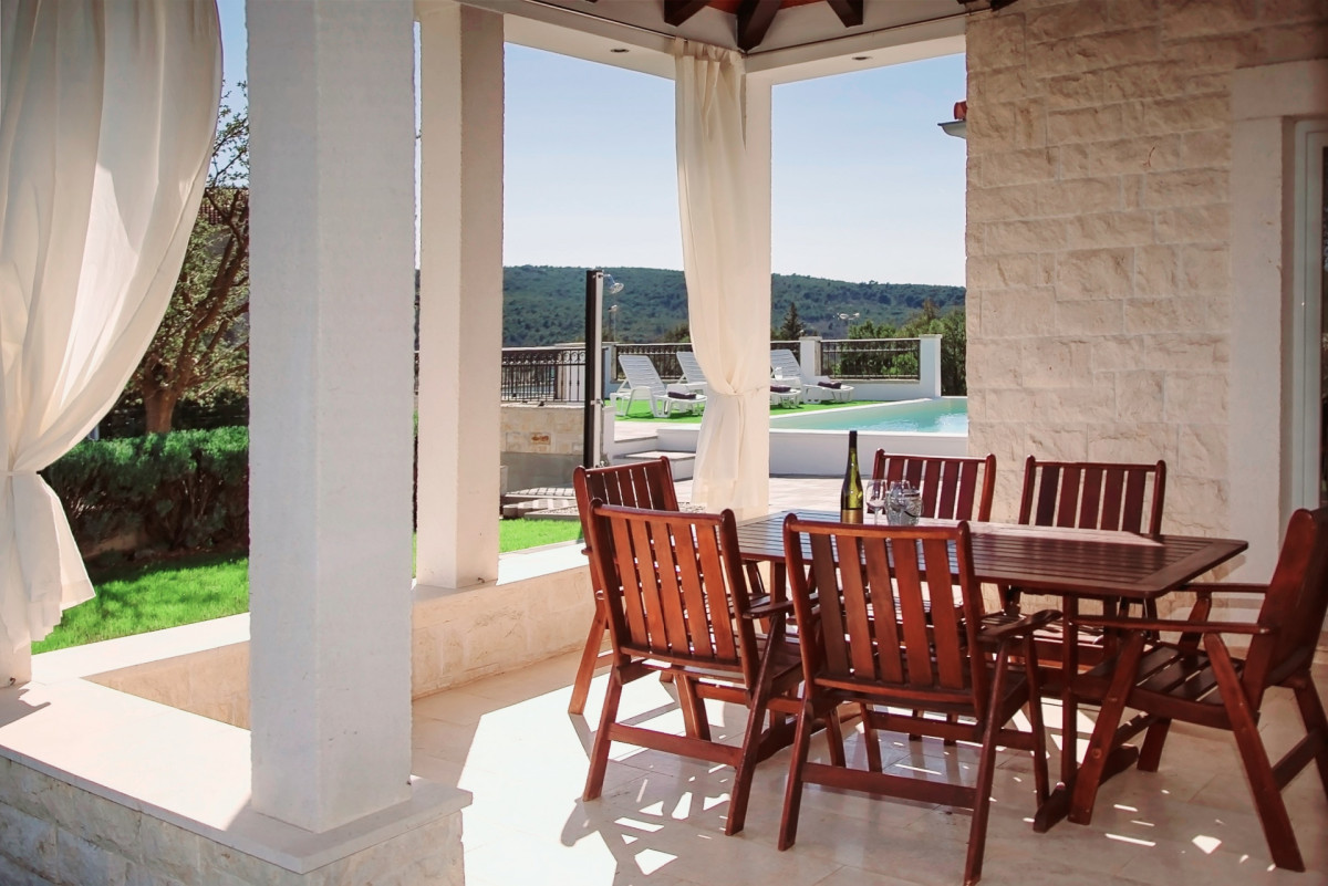 Villa Whitestone