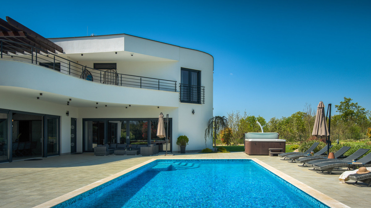 Villa Vestibul