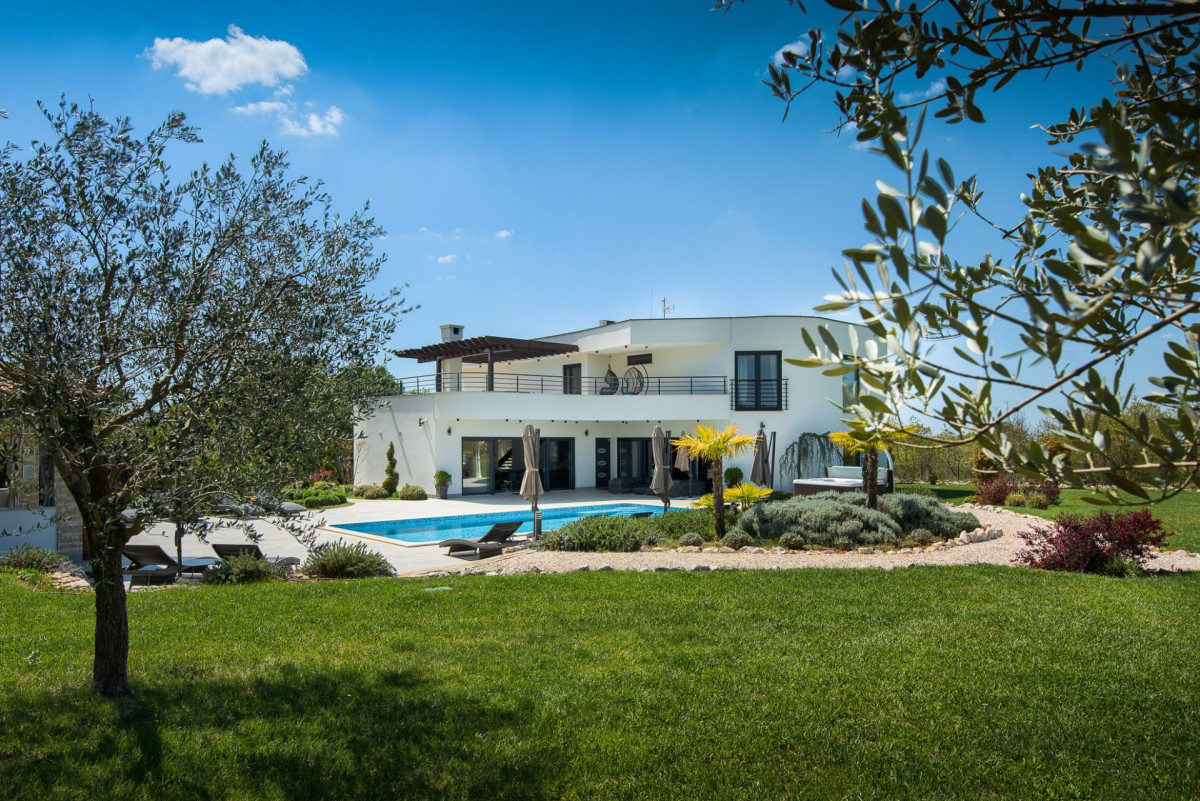 Villa Vestibul