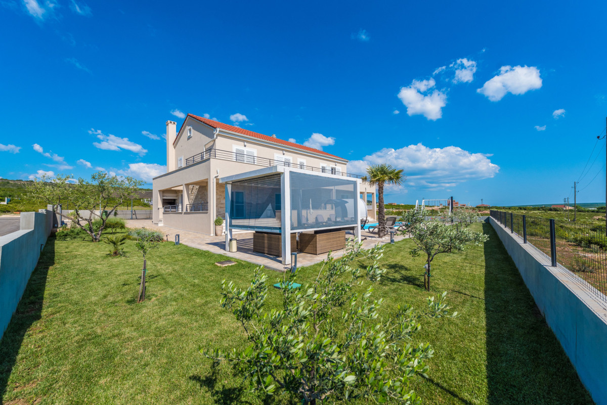 Villa Sol Invictus