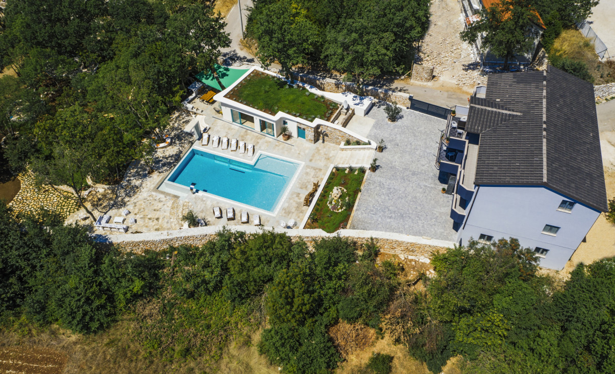Villa G