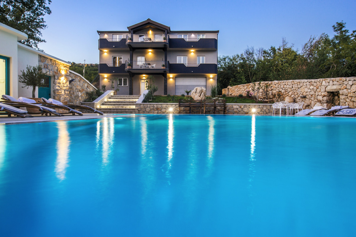 Villa G