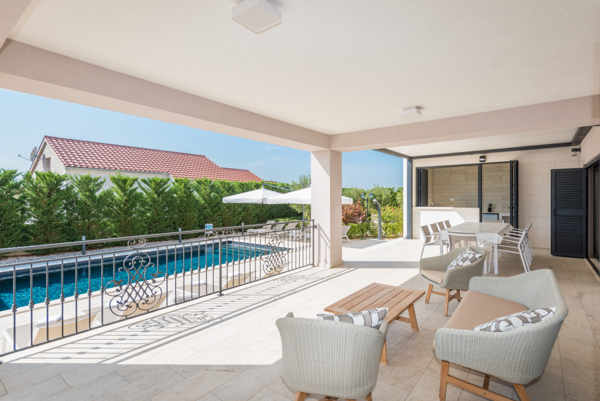 Villa Adora