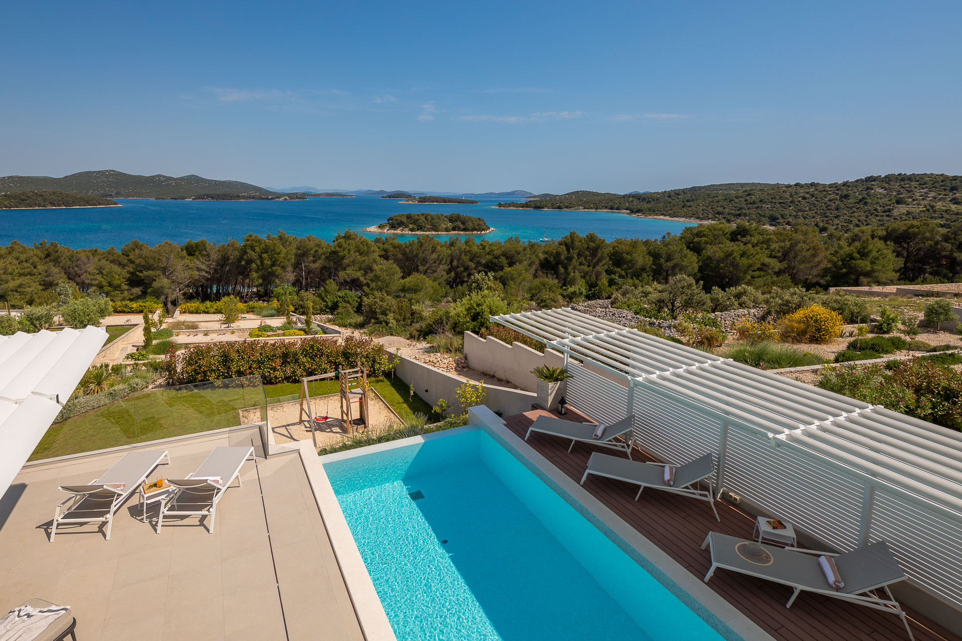Beachfront Villa Konstanca