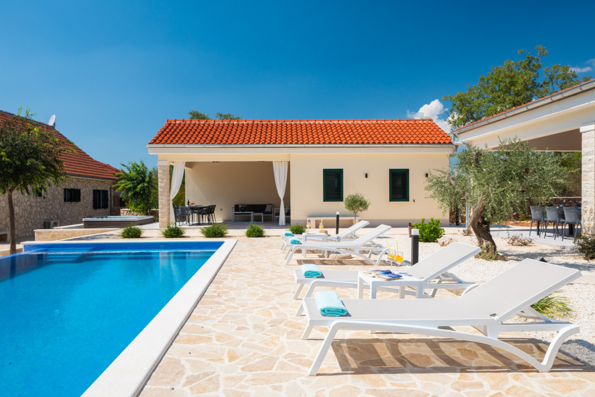 Villa Tosic Estate
