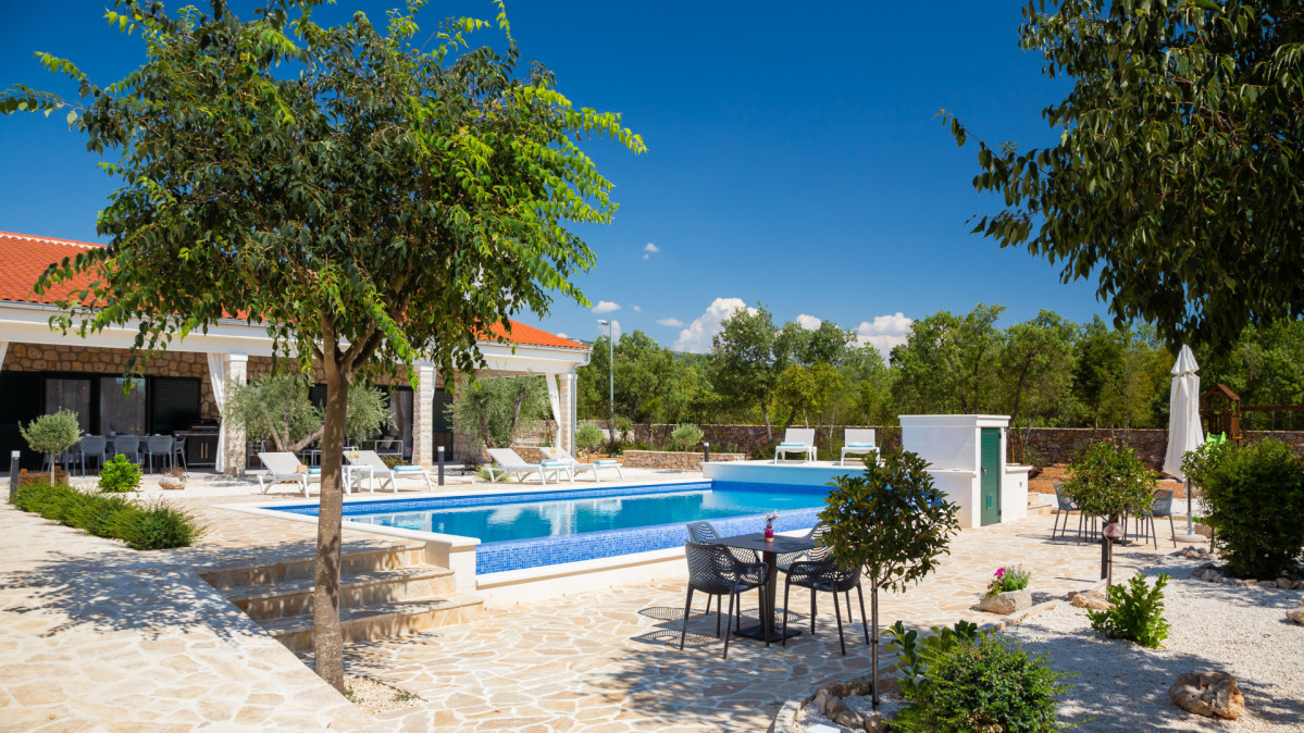 Villa Tosic Estate