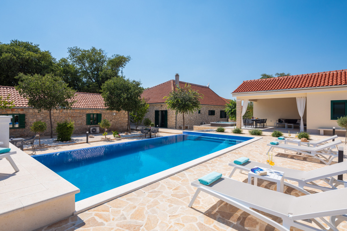 Villa Tosic Estate