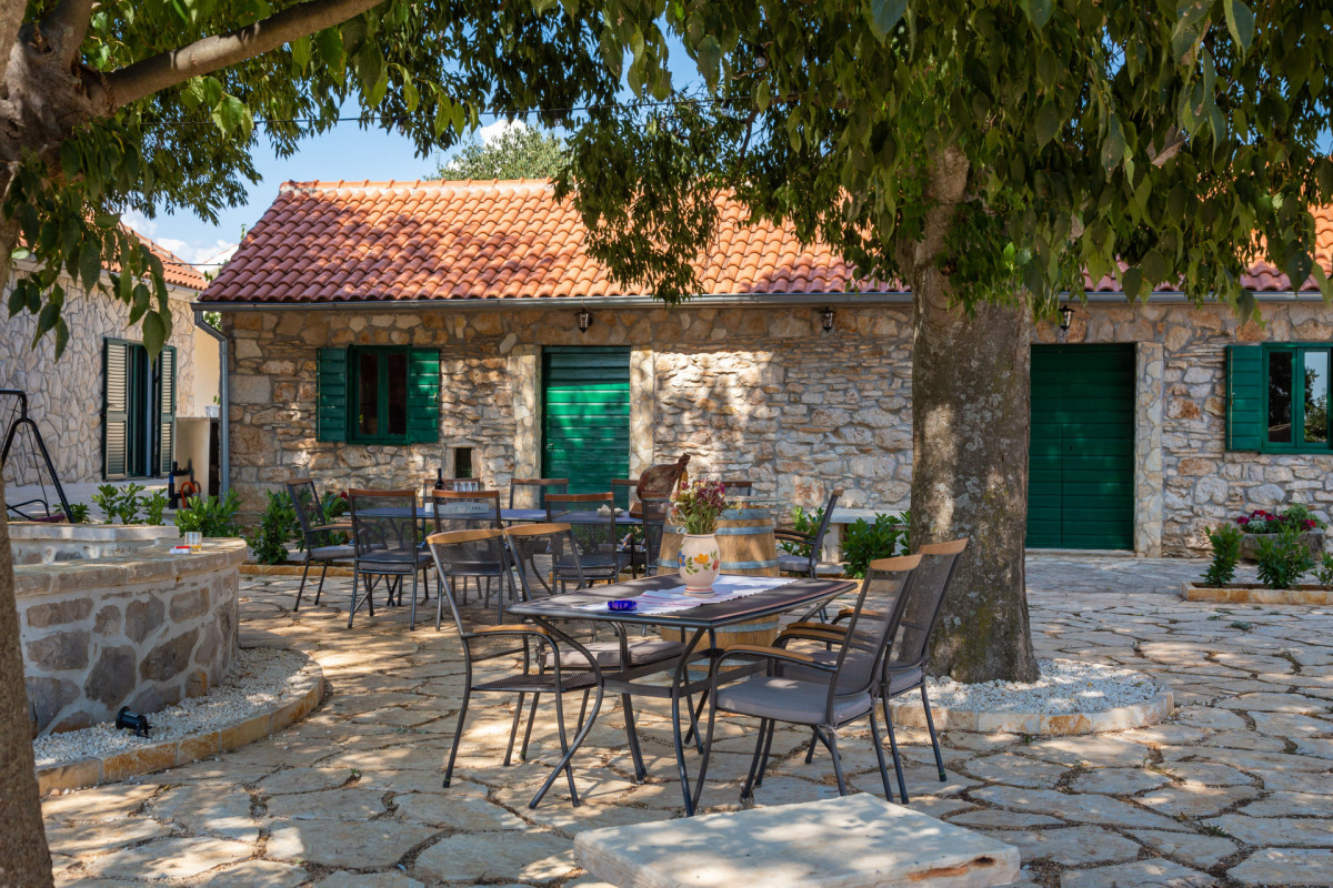 Villa Tosic Estate