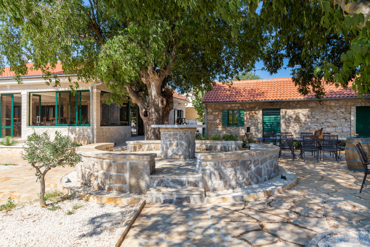 Villa Tosic Estate