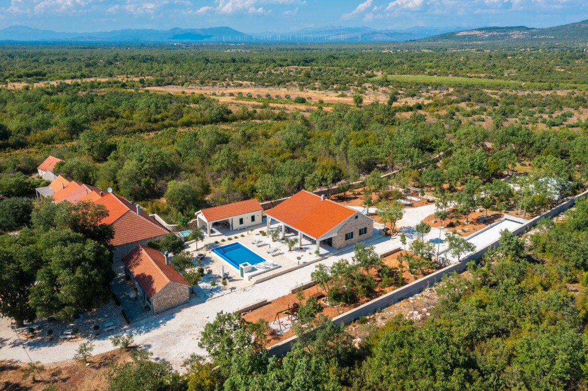 Villa Tosic Estate