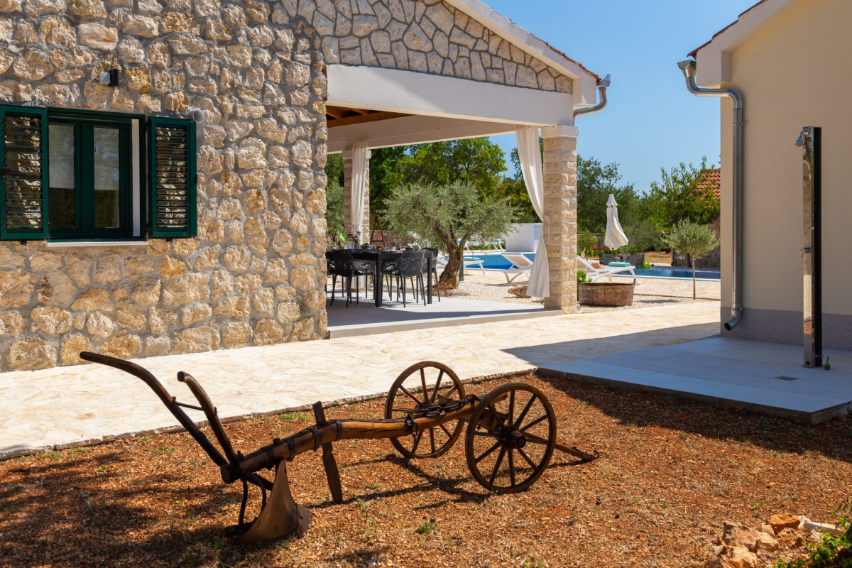 Villa Tosic Estate