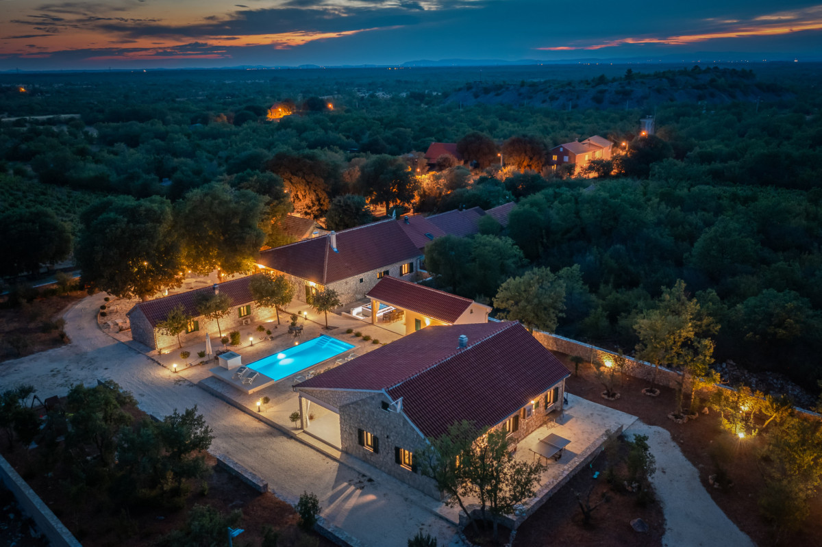Villa Tošić Estate