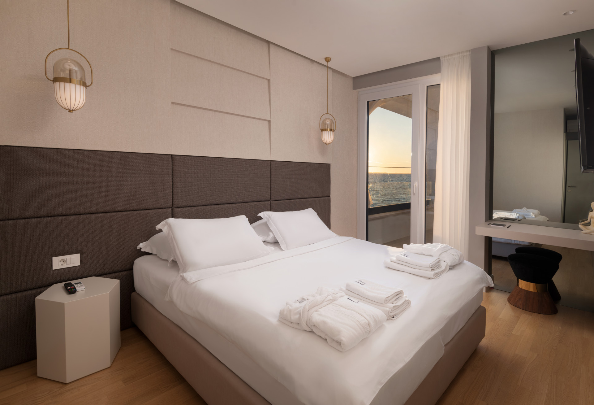 Beachfront Villa La Thea