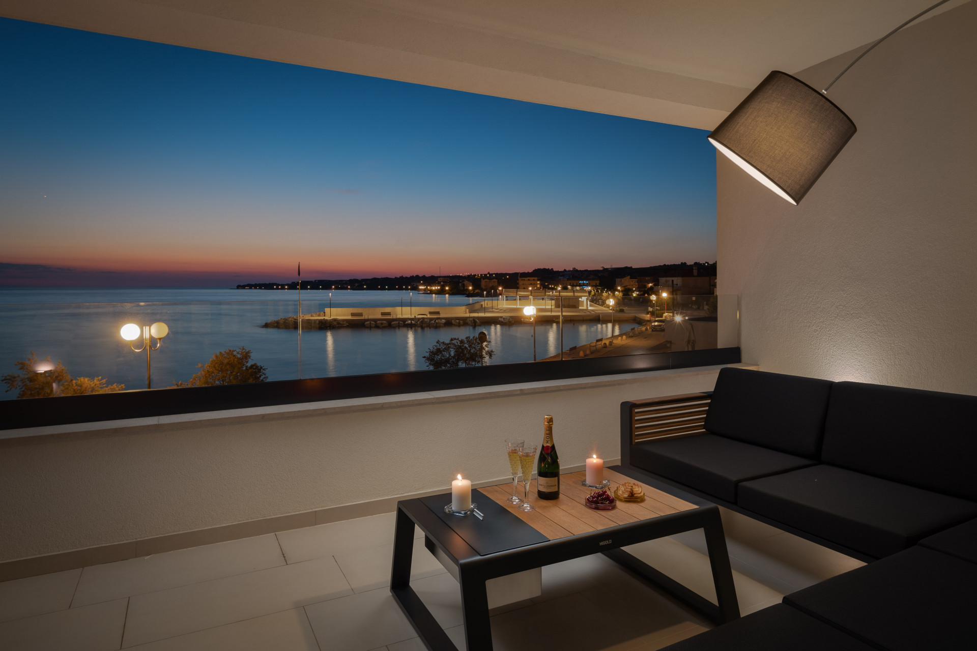 Beachfront Villa La Thea