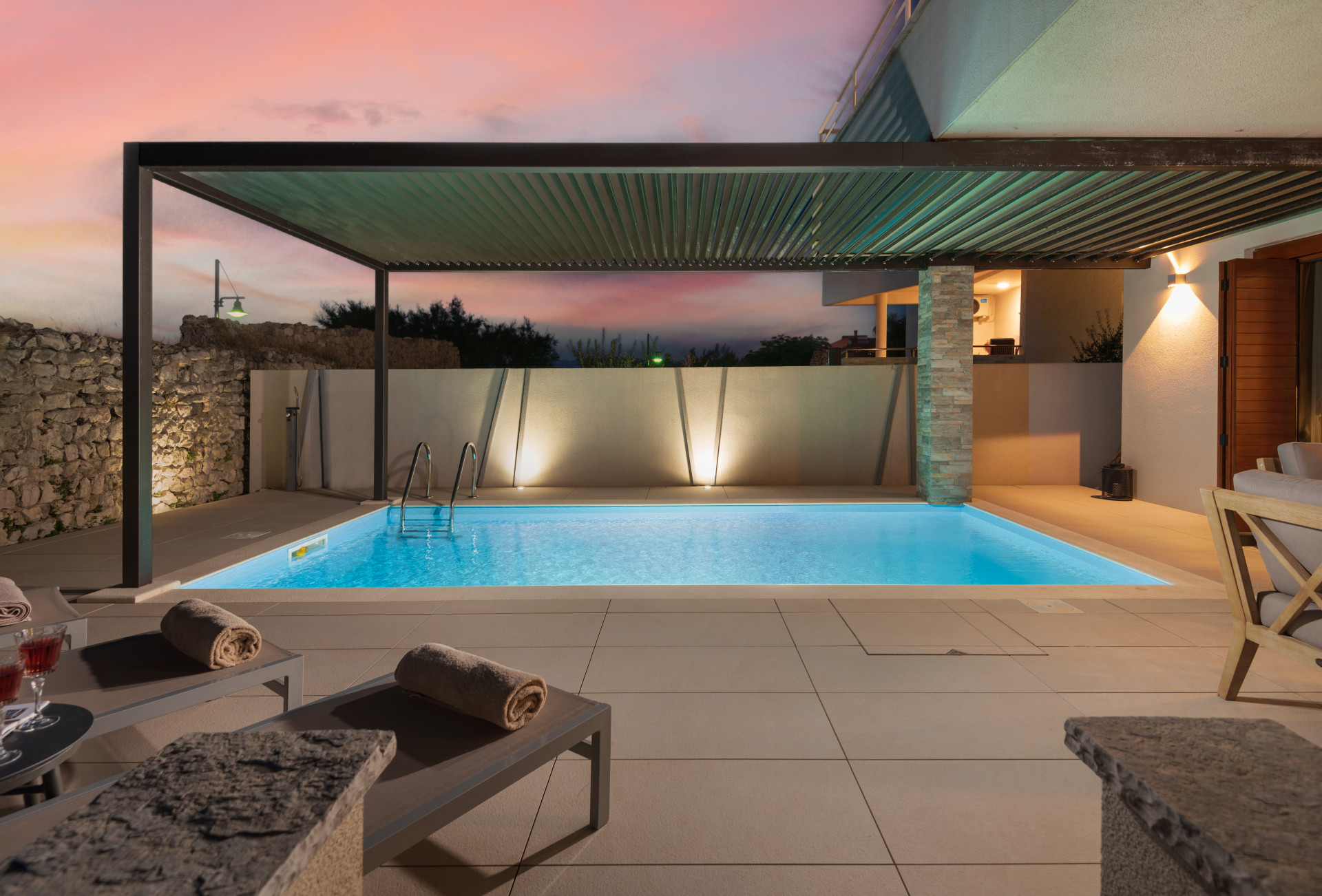 Beachfront Villa La Thalia