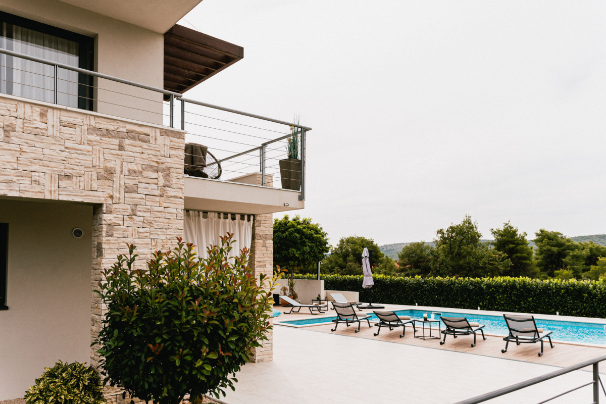 Villa B4