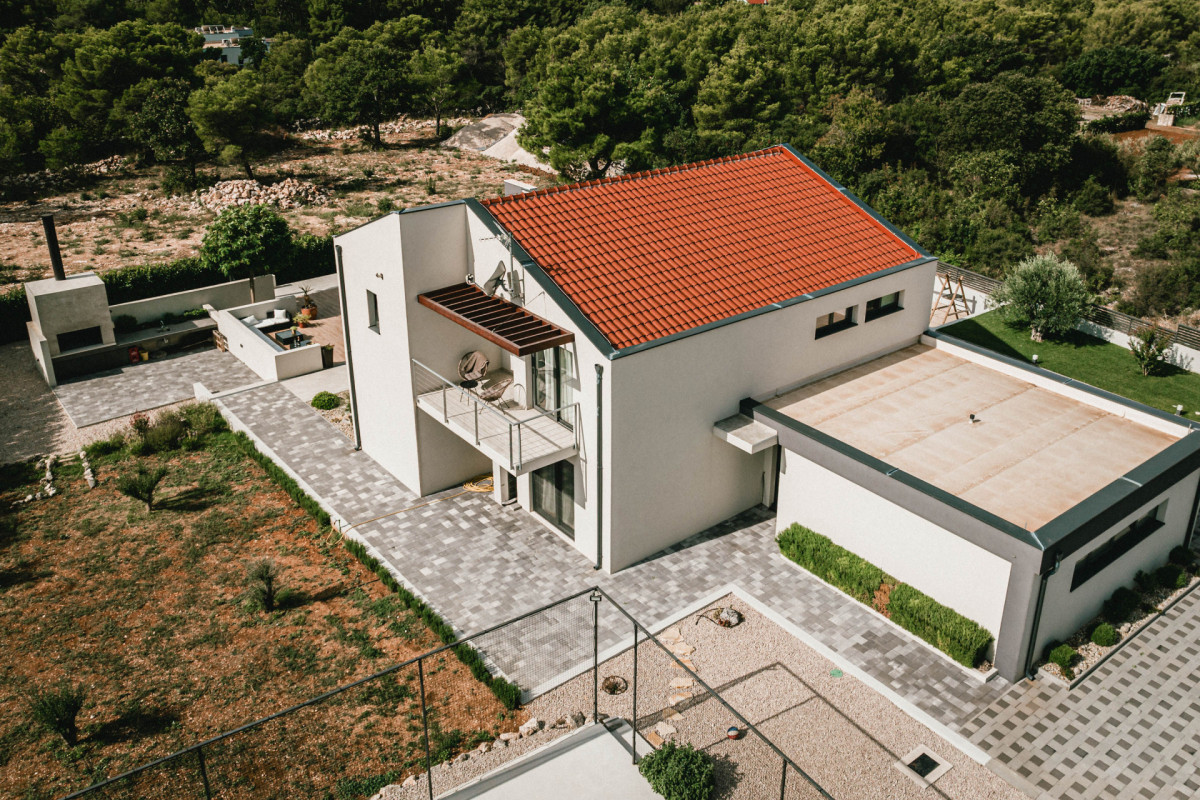Villa B4