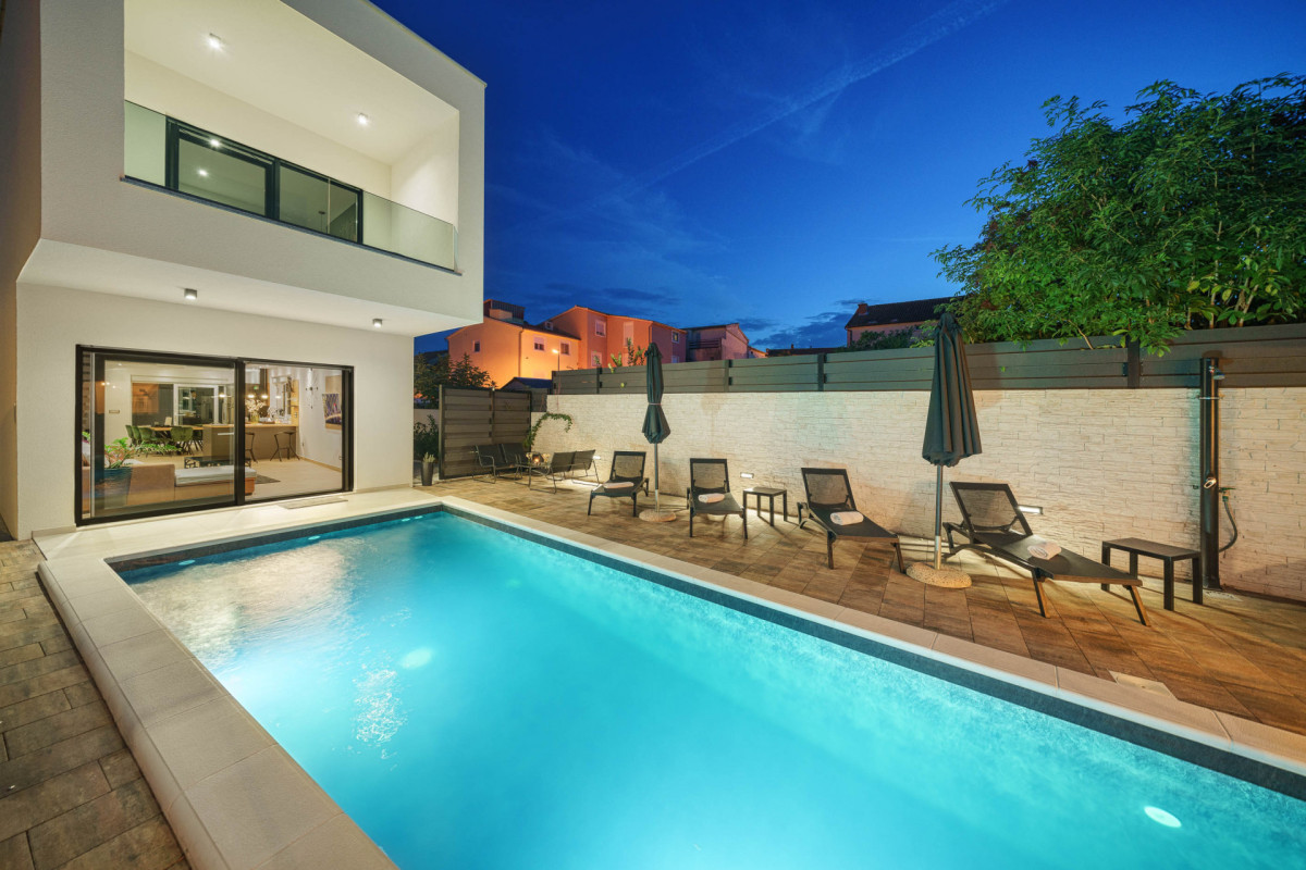 Villa Nola
