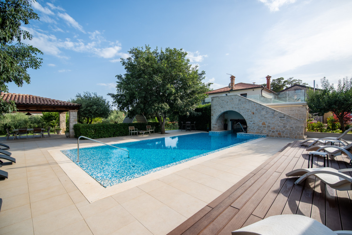 Villa LV