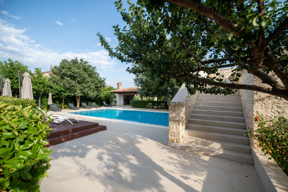 Villa LV