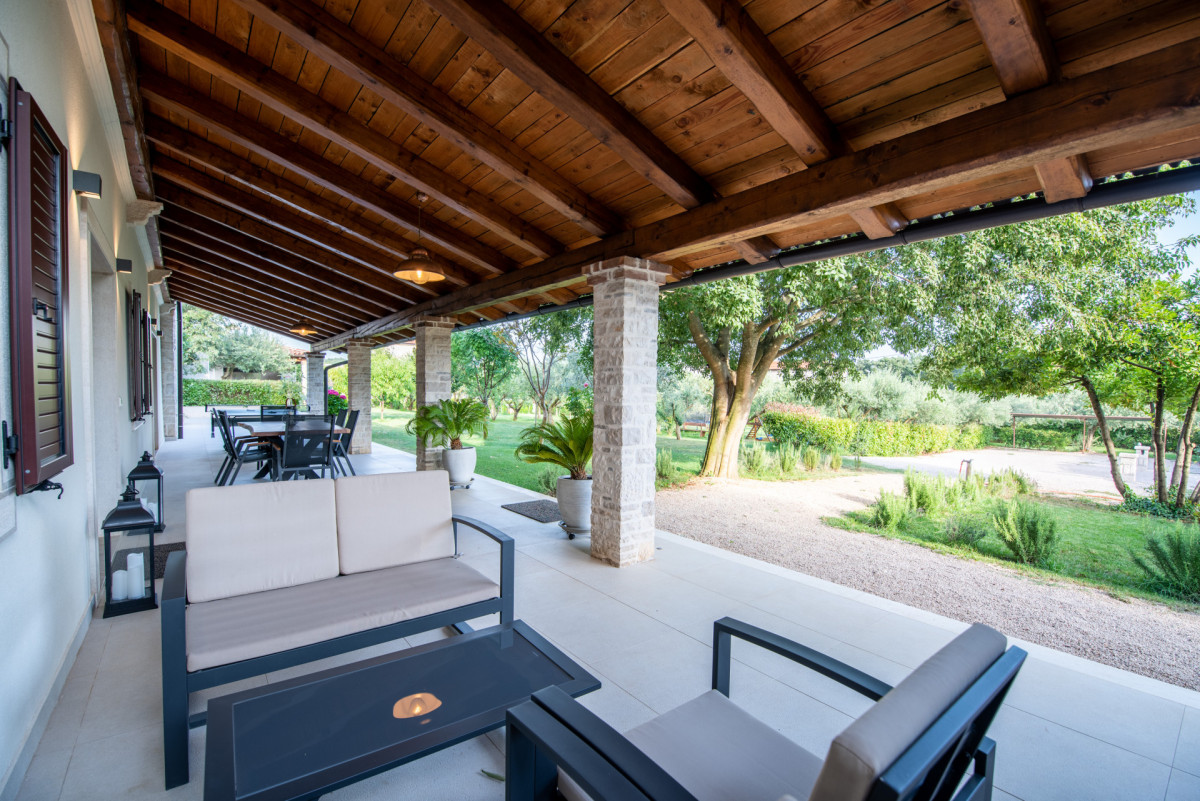 Villa LV