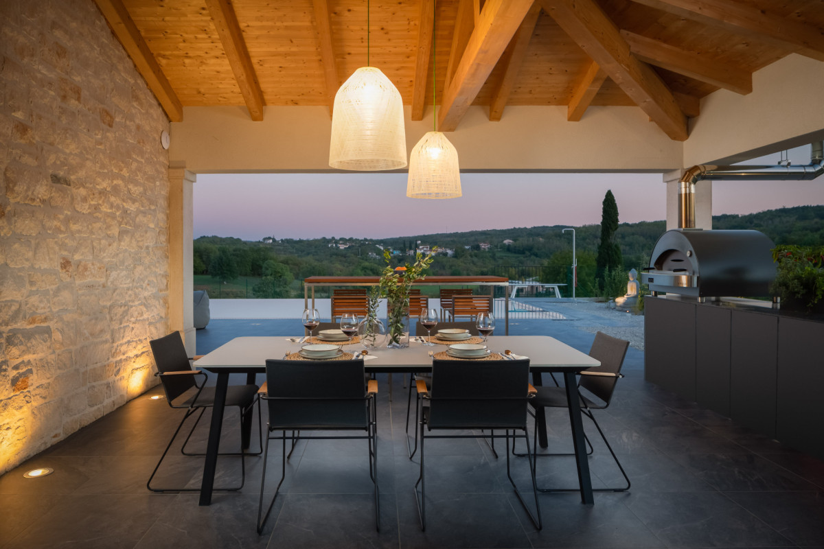 Villa Cypress Hill