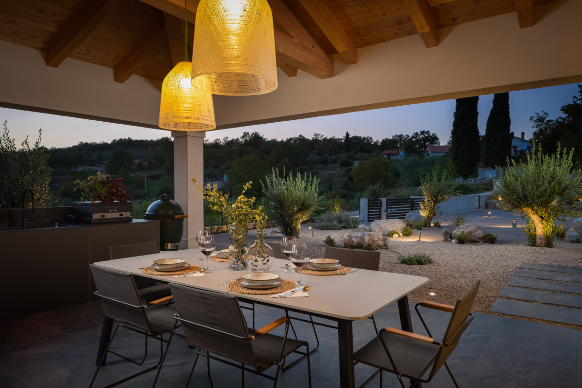 Villa Cypress Hill