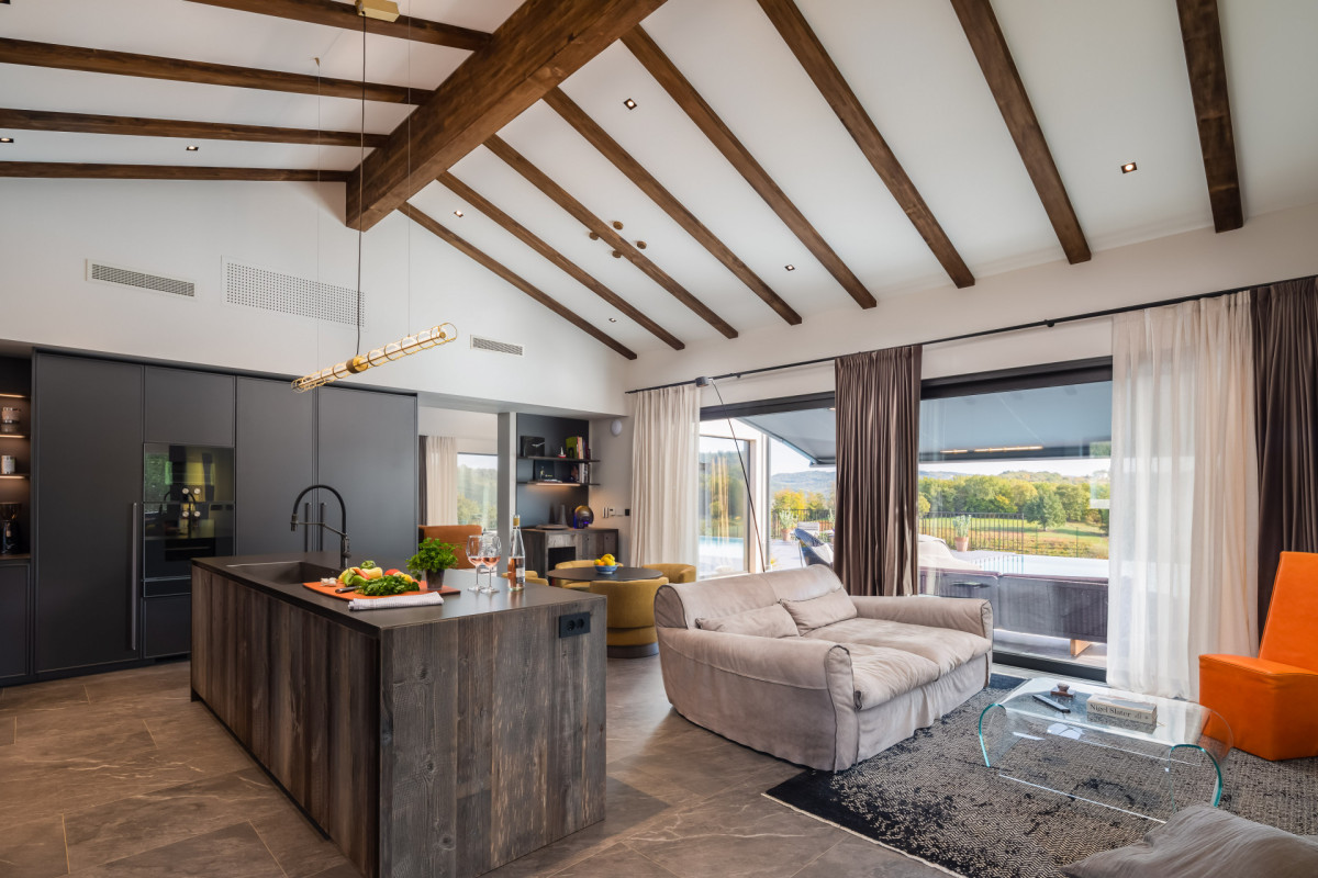 Villa Cypress Hill