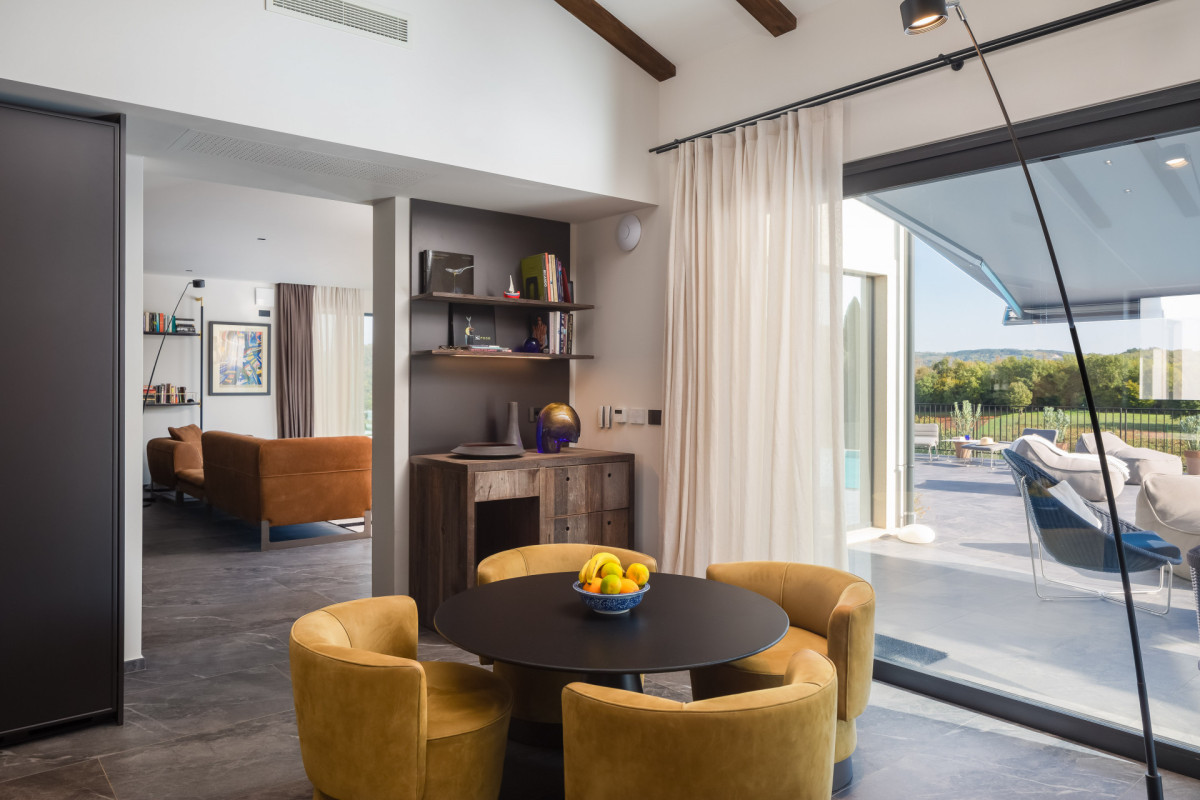 Villa Cypress Hill