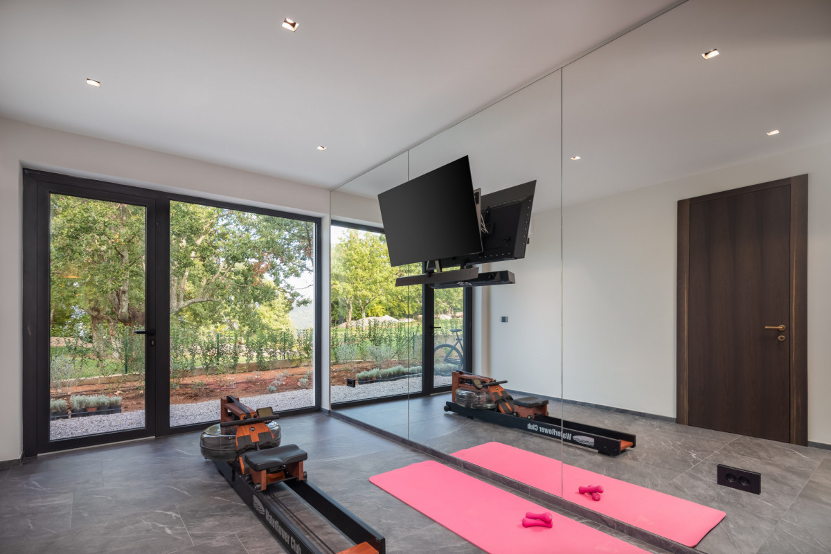 Villa Cypress Hill
