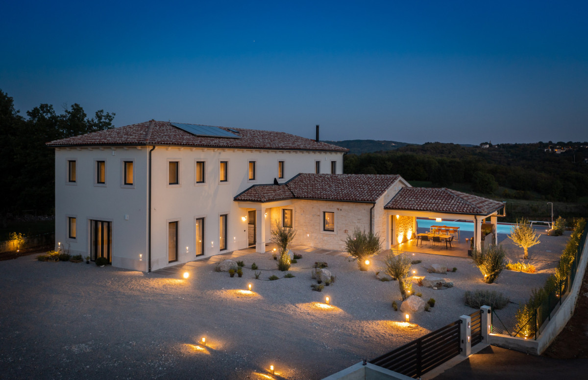 Villa Cypress Hill