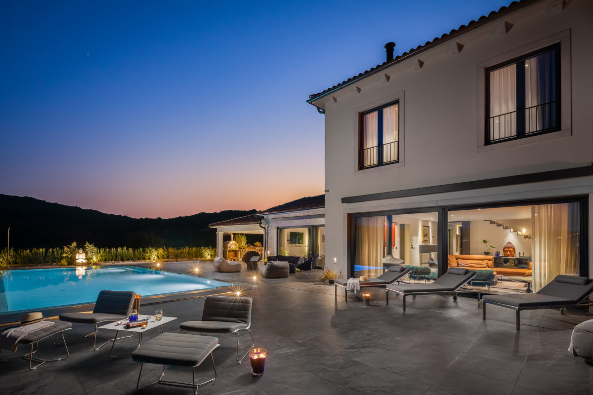 Villa Cypress Hill