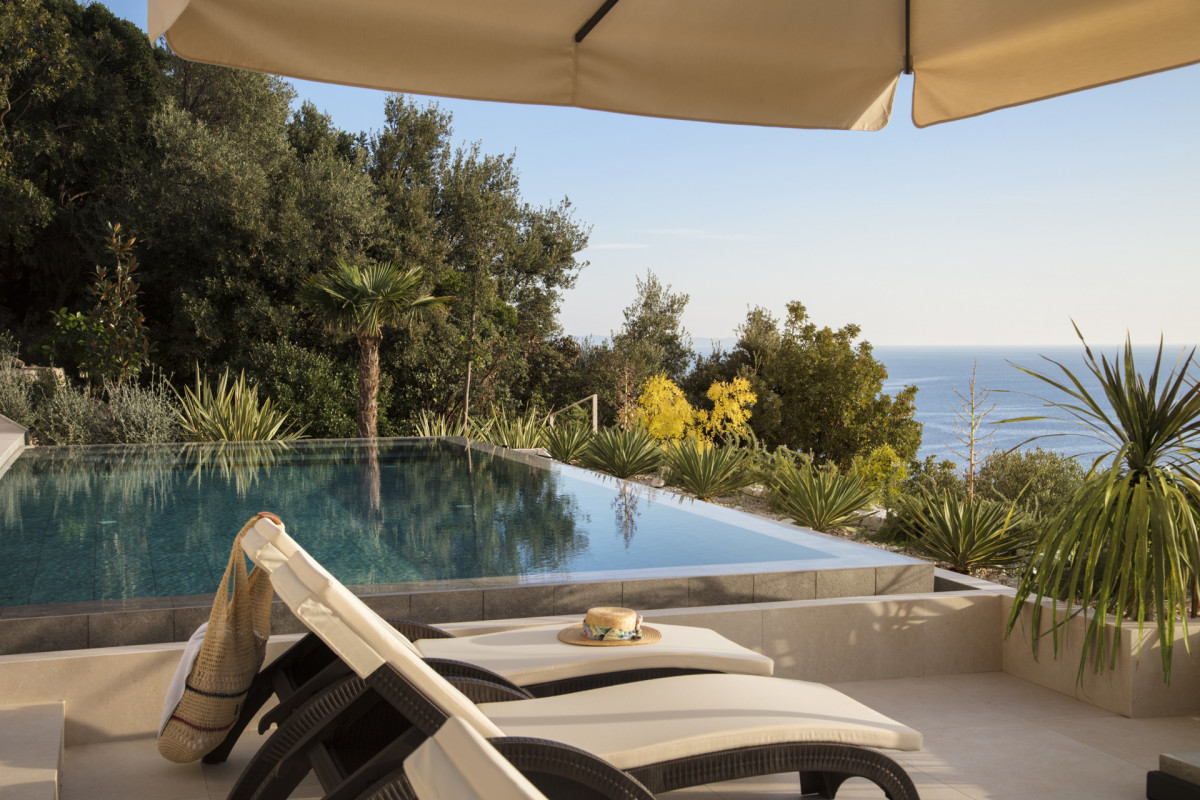 Villa Bevel