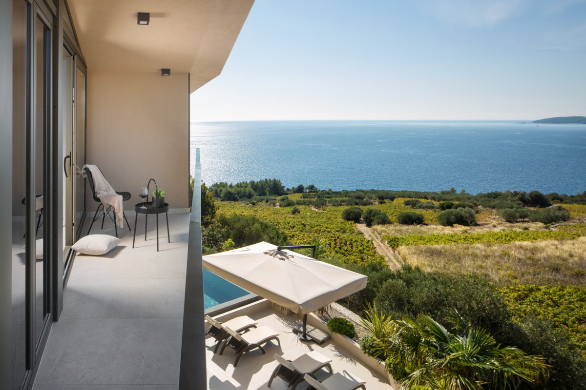 Villa Bevel