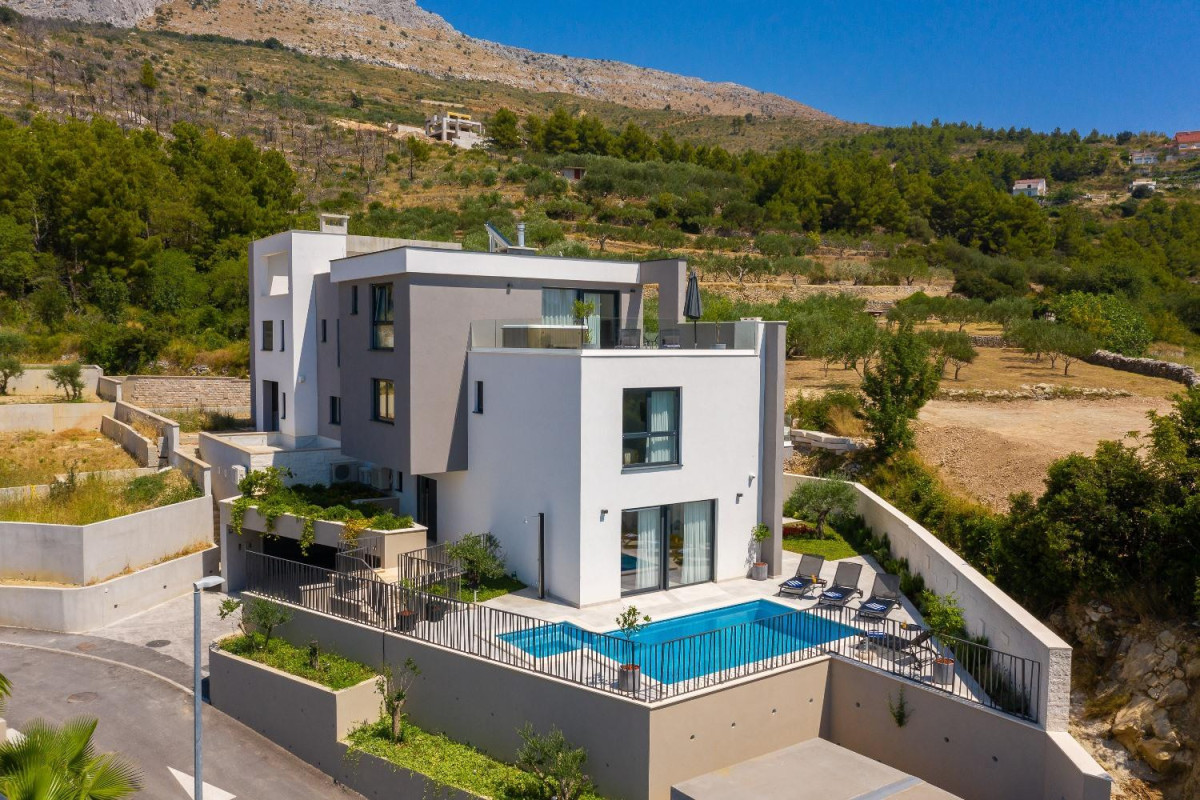 Seaview Villa 9